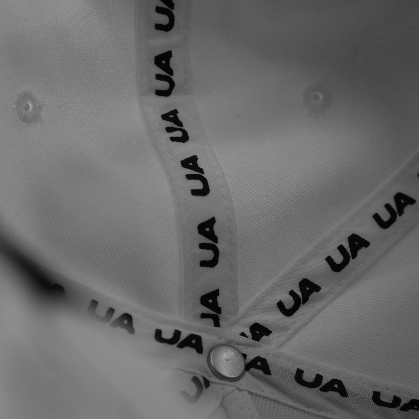 UA SNAPBACK MONOGRAM - GOTHIC WHITE